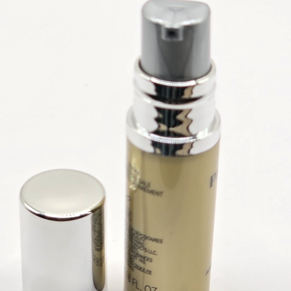 Prada Augmented Skin Serum - Picture 3 of 4